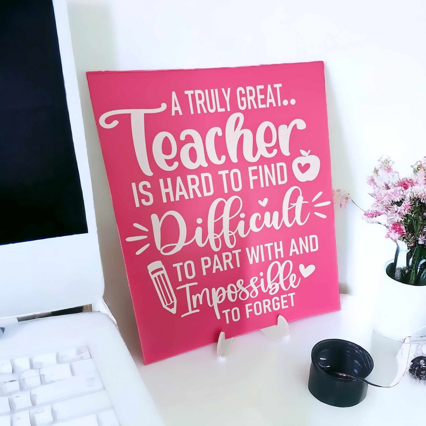 Heartfelt Teacher Appreciation Sign - An Unforgettable and Inspiring Gift